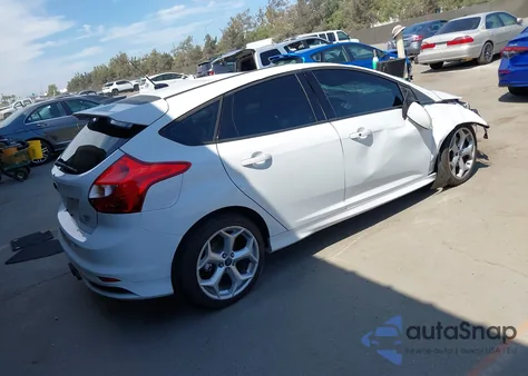 2014 Ford Focus St z USA, uszkodzony, nr VIN 1FADP3L9XEL176347
